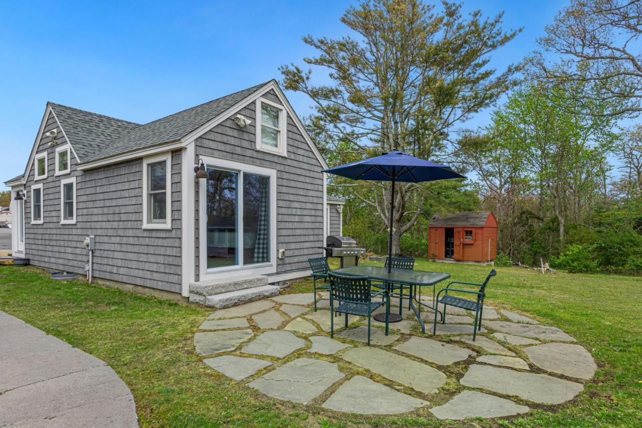 Cozy Cape Cod House By Rock Properties West Dennis Exterior photo